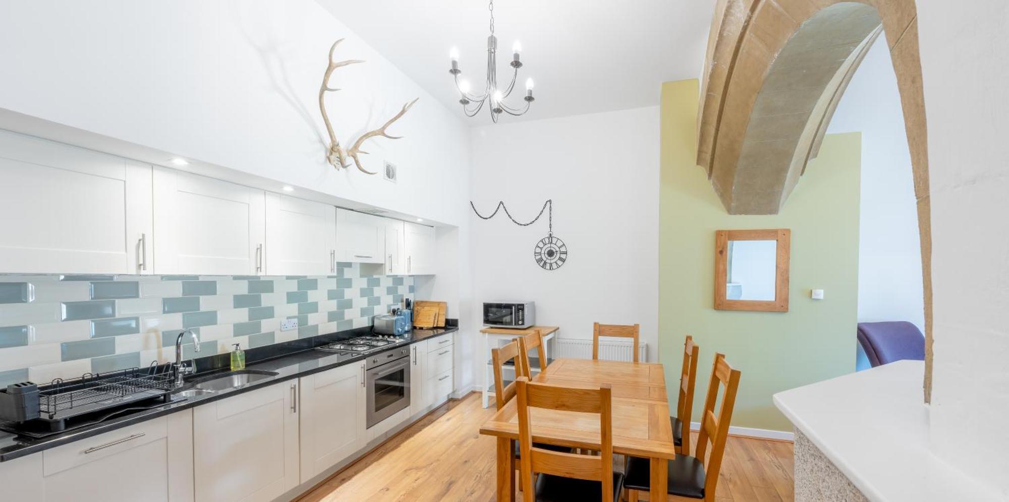 Abbey Church Upper North Aisle Luxury Self Catering 2 Bedroom Apartments Fort Augustus Esterno foto